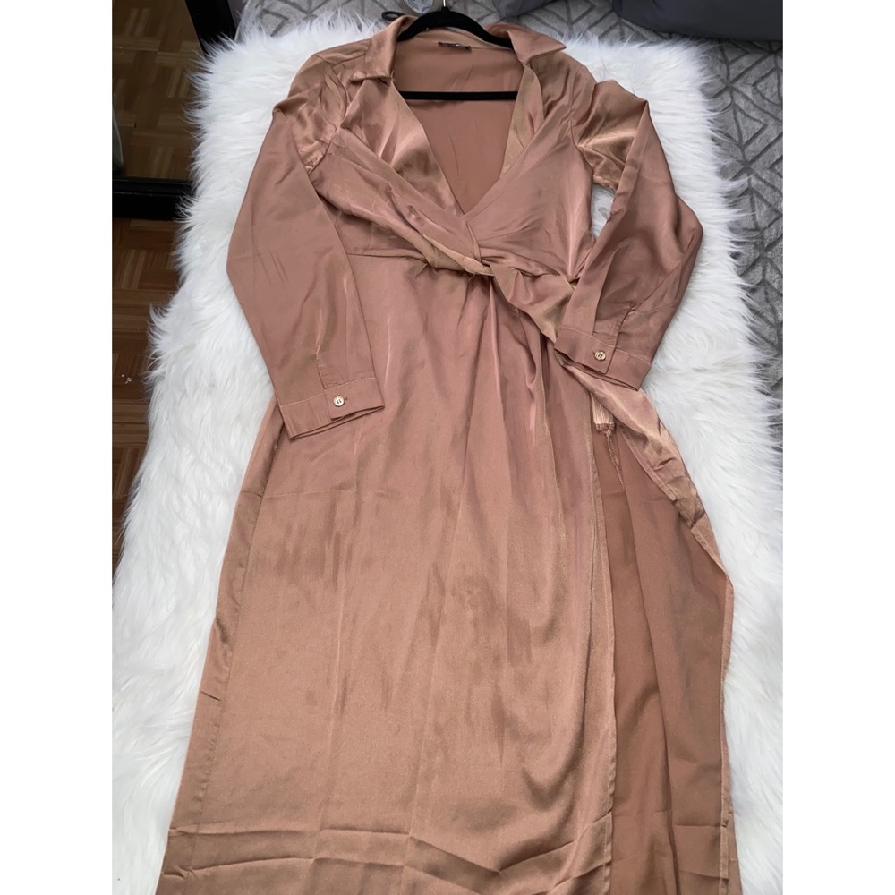 Fashion Nova Slit Dress (Rose Gold)